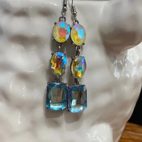 Aurora Crystal Drop Earrings - Picture 2 of 4